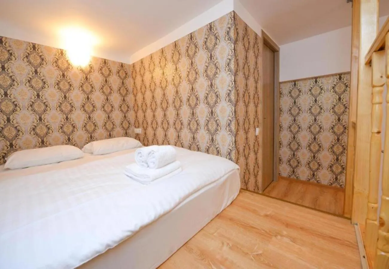 Chic Old Town Escape With Modern Comforts Bucharest 0*,