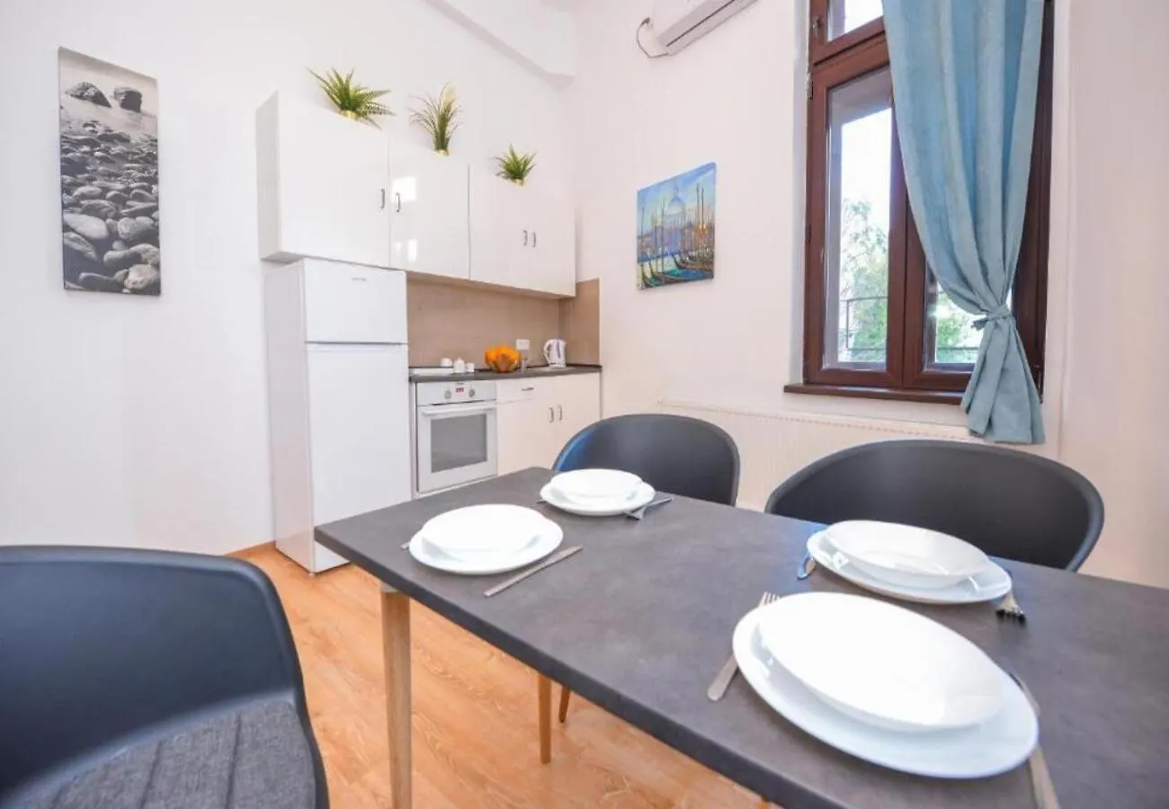 Apartment Chic Old Town Escape With Modern Comforts Bucharest